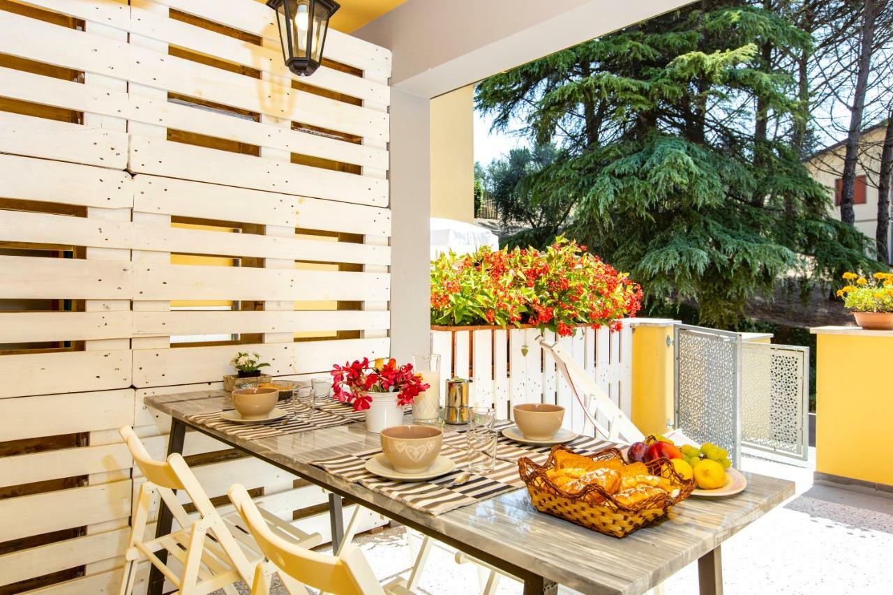 Appartement Casa Donatella à Montecchio  Extérieur photo